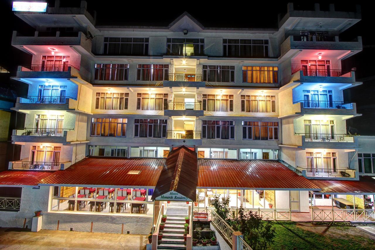 Hotel Monarch Residency Manāli Exteriör bild
