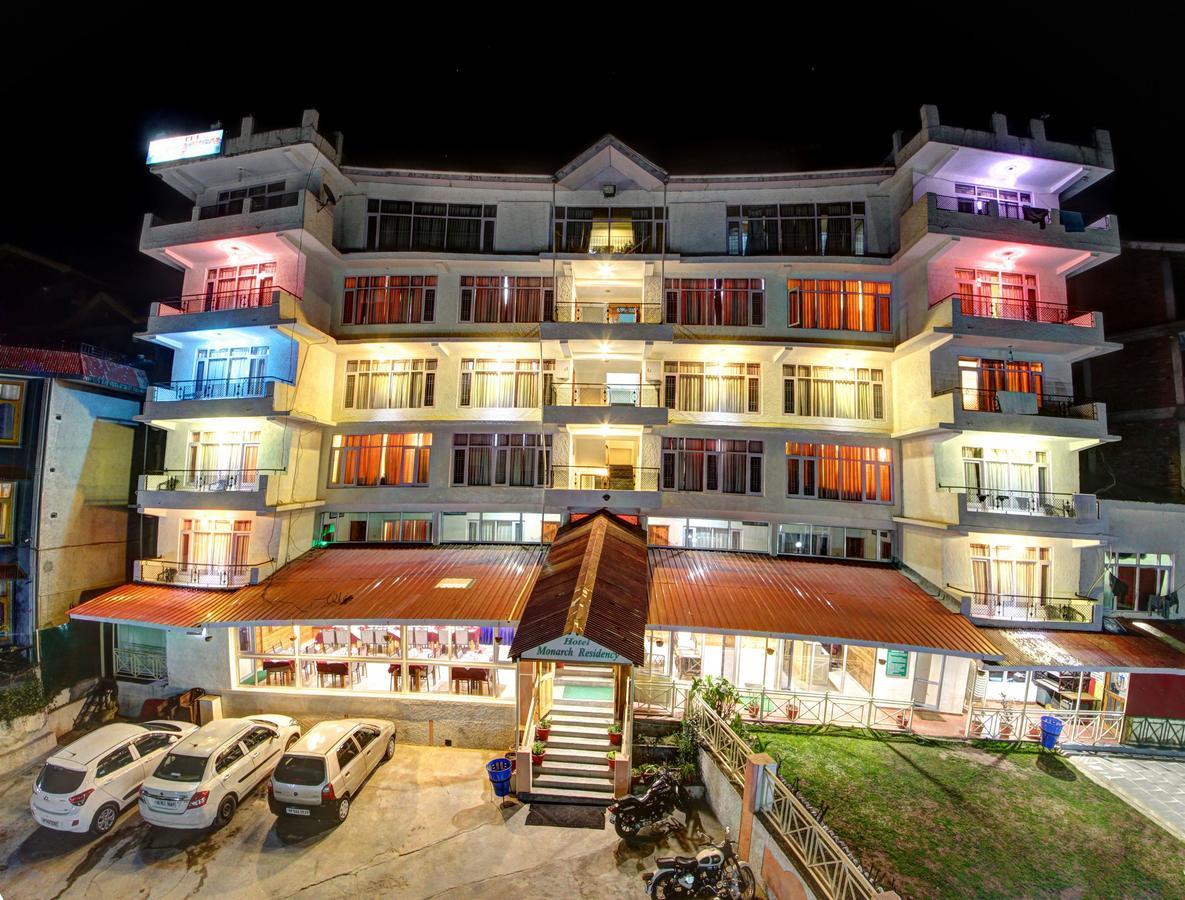 Hotel Monarch Residency Manāli Exteriör bild